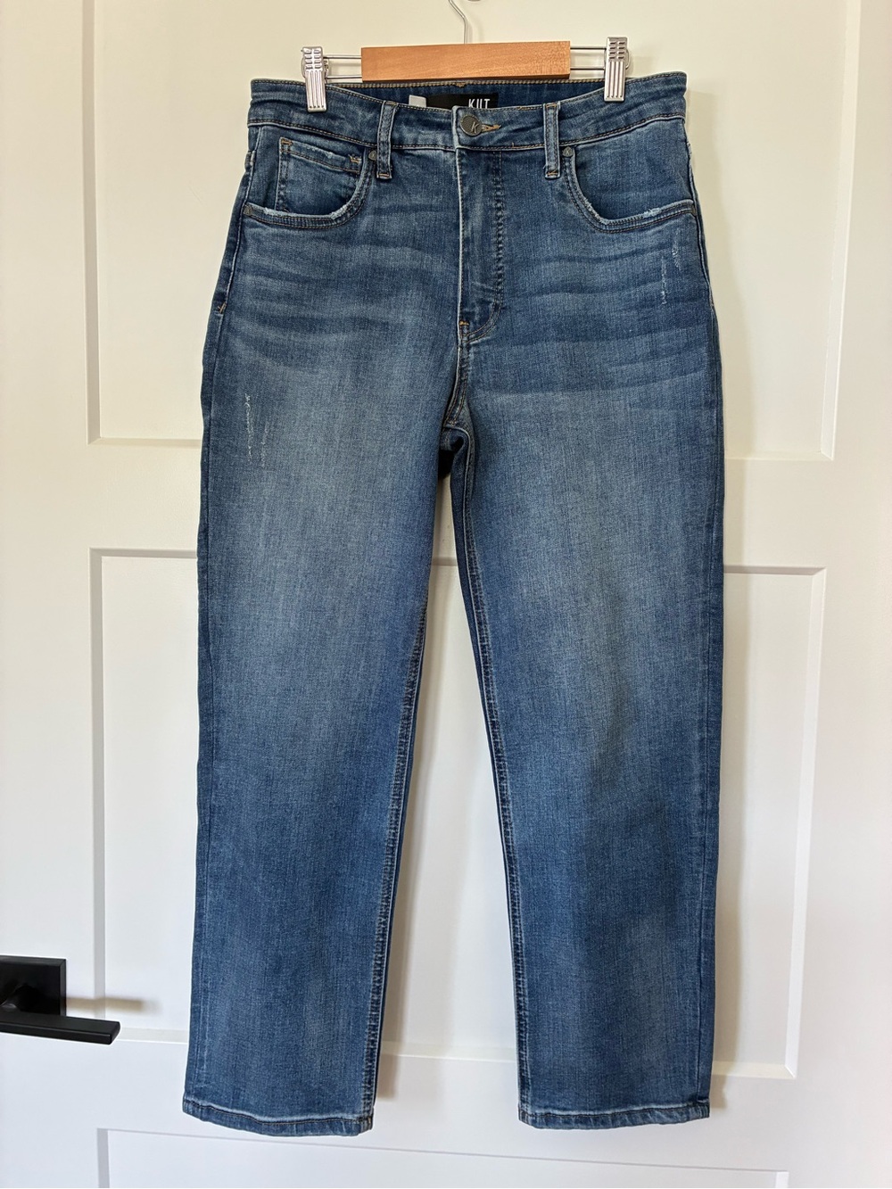 Kut from the Kloth Elizabeth High Rise Fab AB Crop Straight Leg